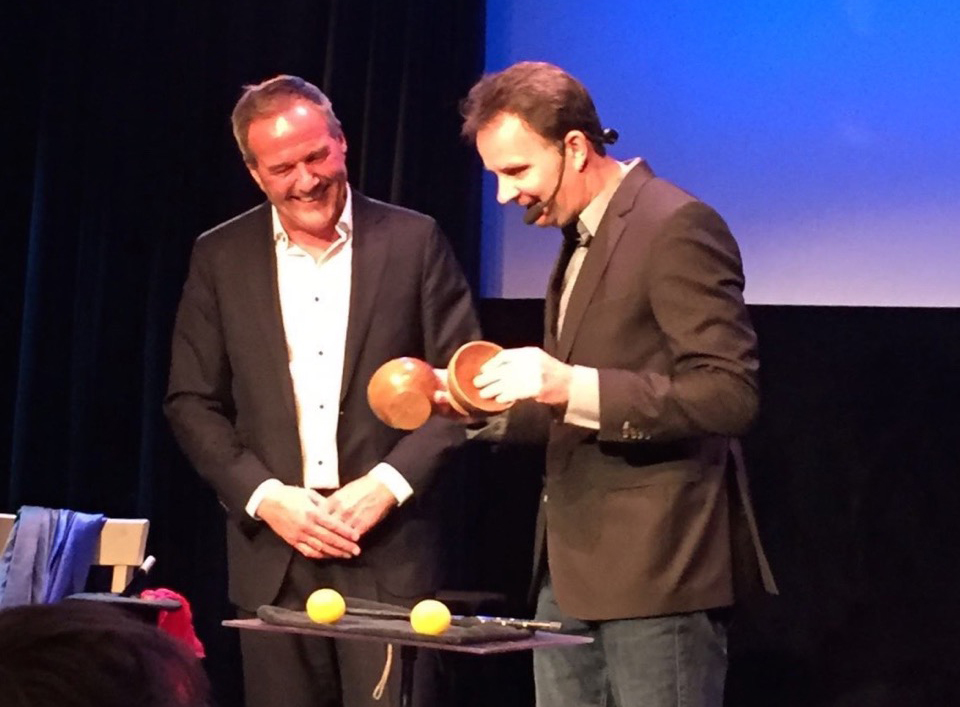 centrale act goochelaar peter vogel